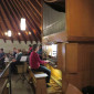 Hier unsere Orgel in voller Schönheit - an der Tastatur Ursel Schüll-Behr